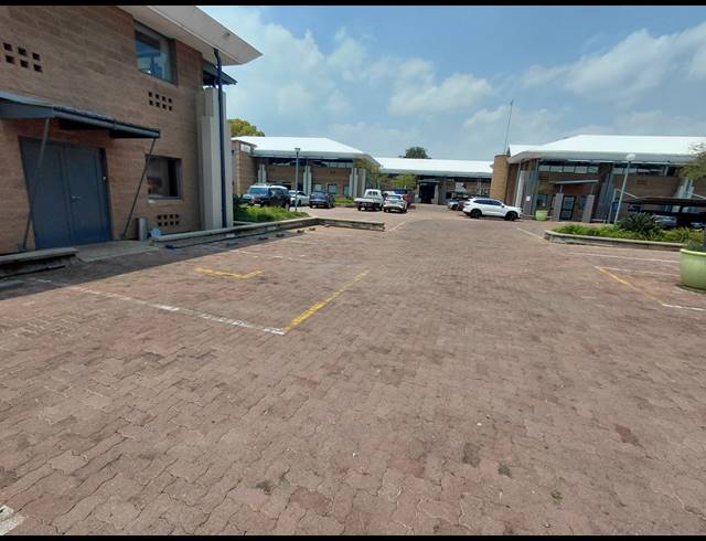 1,839M² OFFICE TO LET IN RANDJESPARK